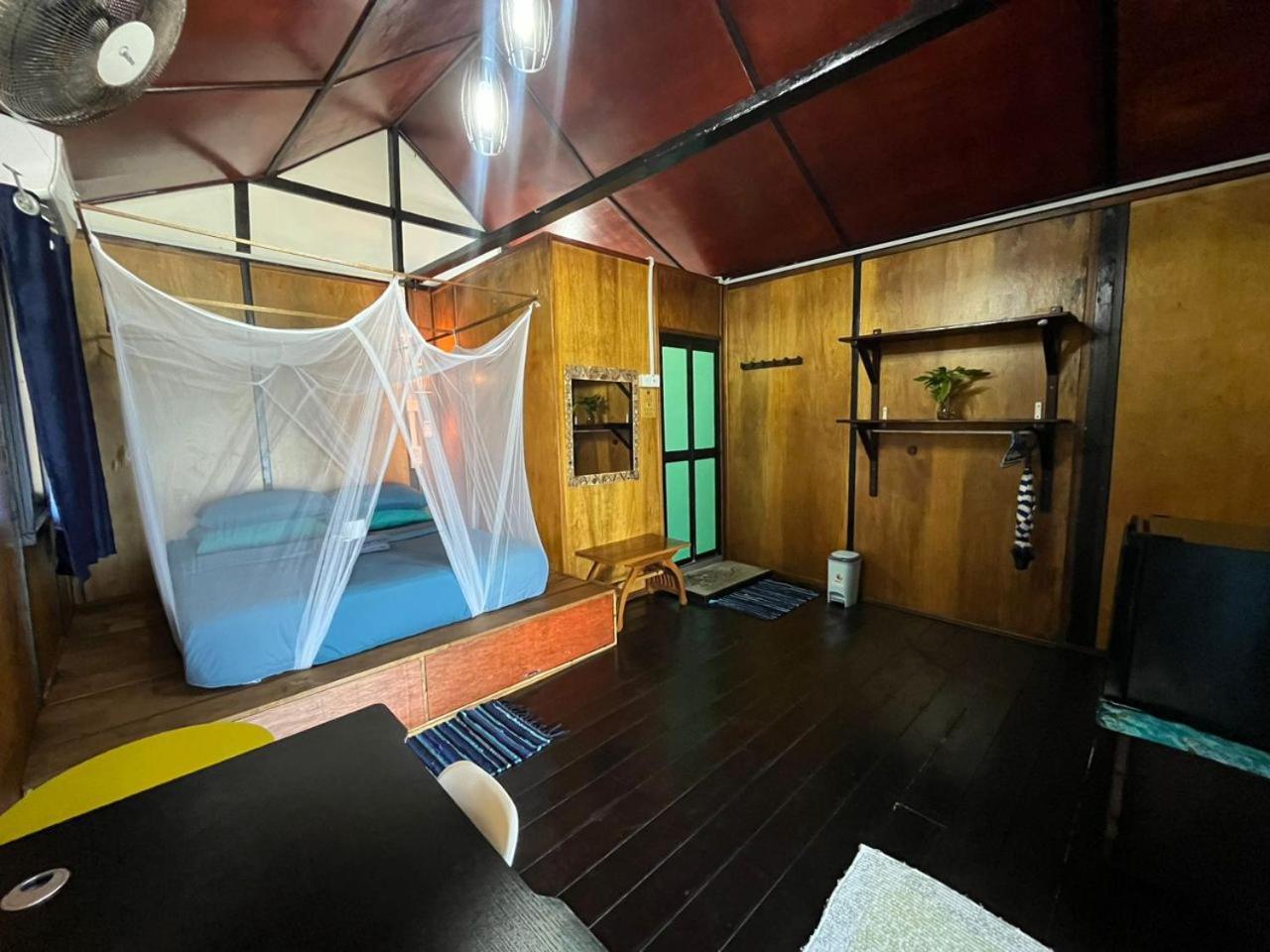 The Station Tioman Hotell Kampong Ayer Batang Exteriör bild