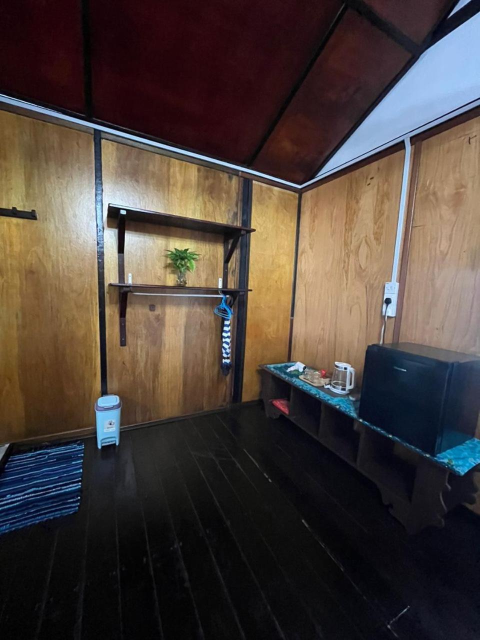 The Station Tioman Hotell Kampong Ayer Batang Exteriör bild