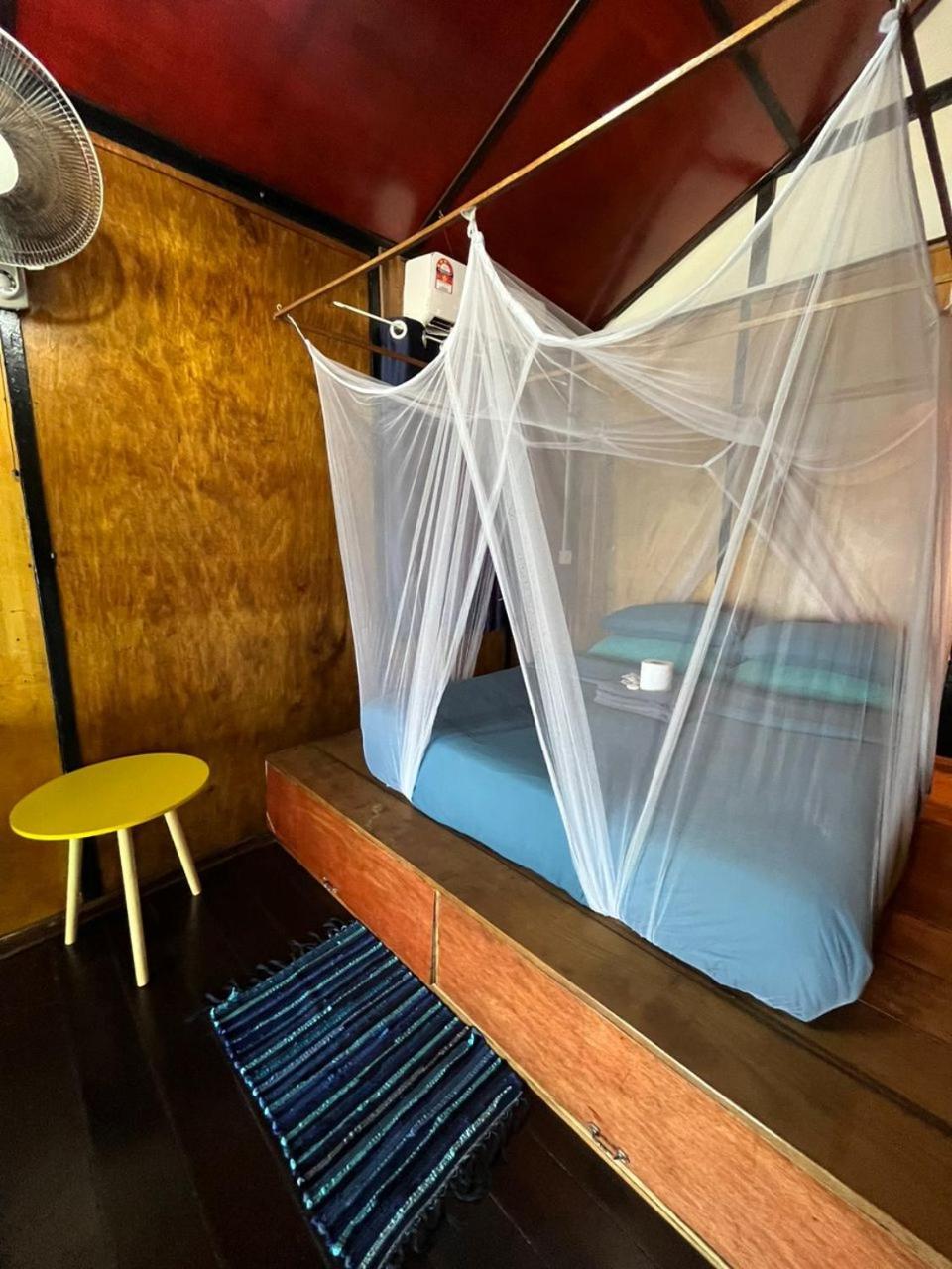 The Station Tioman Hotell Kampong Ayer Batang Exteriör bild