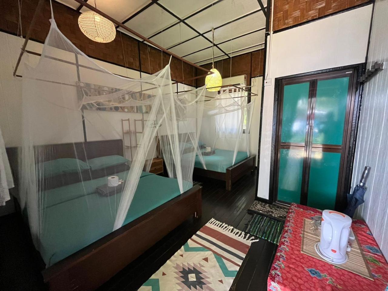 The Station Tioman Hotell Kampong Ayer Batang Exteriör bild