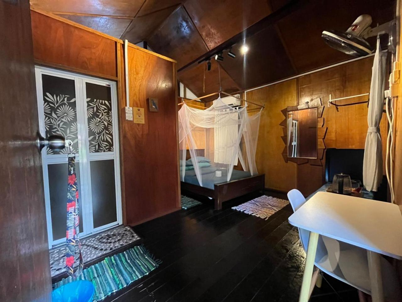 The Station Tioman Hotell Kampong Ayer Batang Exteriör bild