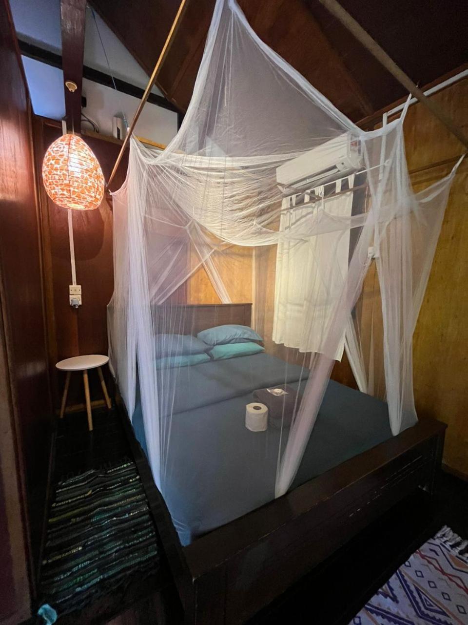 The Station Tioman Hotell Kampong Ayer Batang Exteriör bild